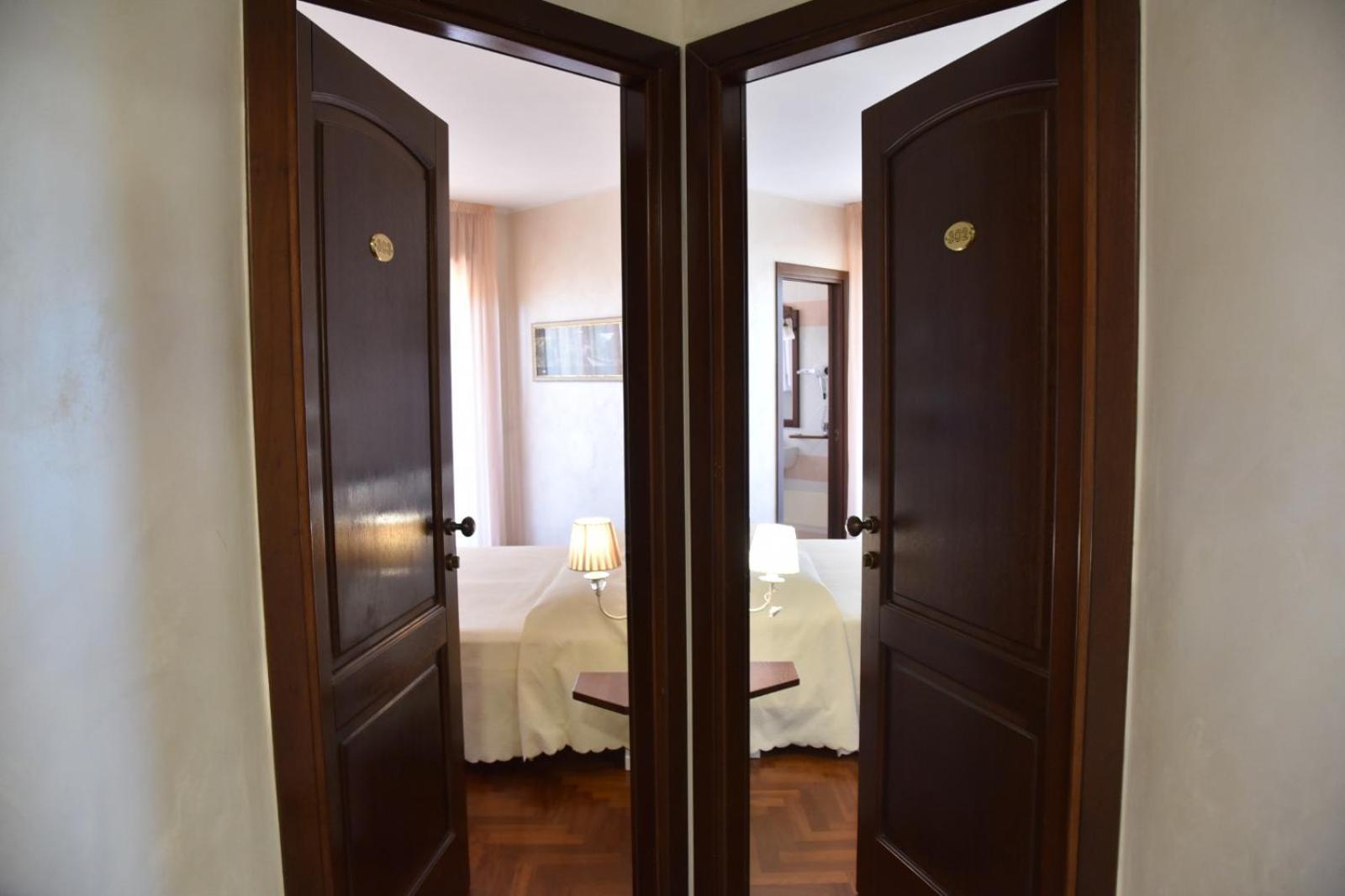 Hotel Sirio Rotonda Buitenkant foto