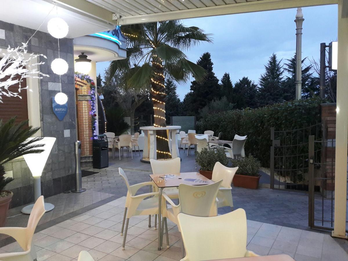 Hotel Sirio Rotonda Buitenkant foto